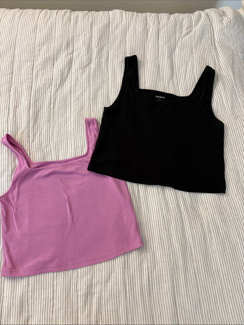 Old Navy Black & Pink Cropped Tank Tops - Women's